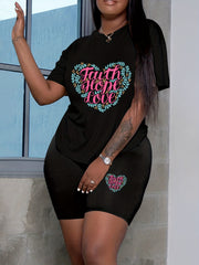  Letter & Heart Print Top & Shorts Set
