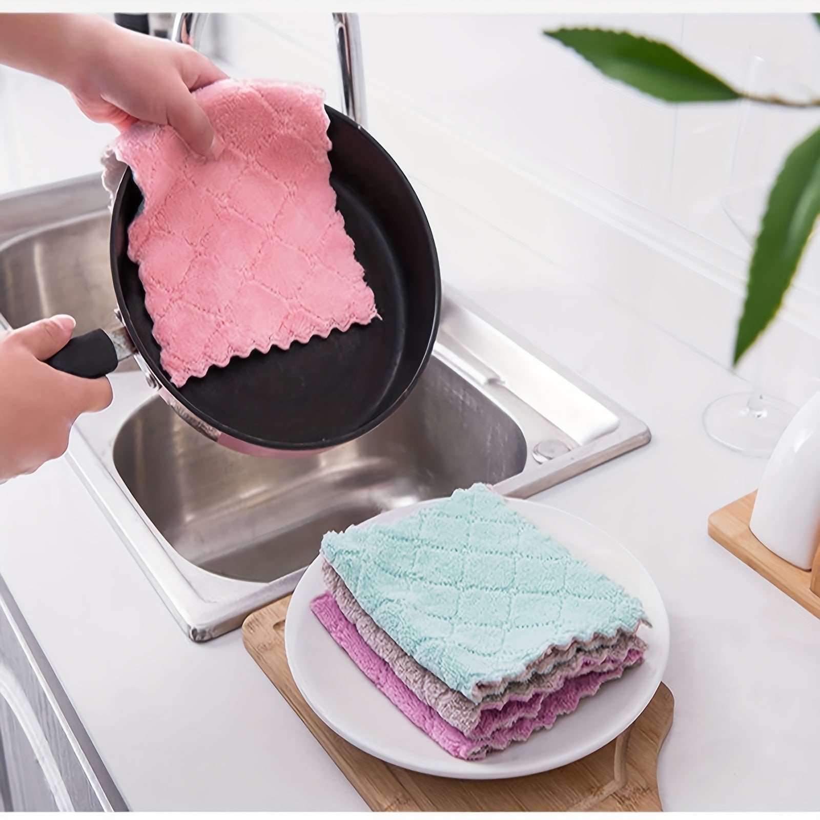 10pcs Coral Velvet Washcloths Highly Absorbent Cleaning Cloth