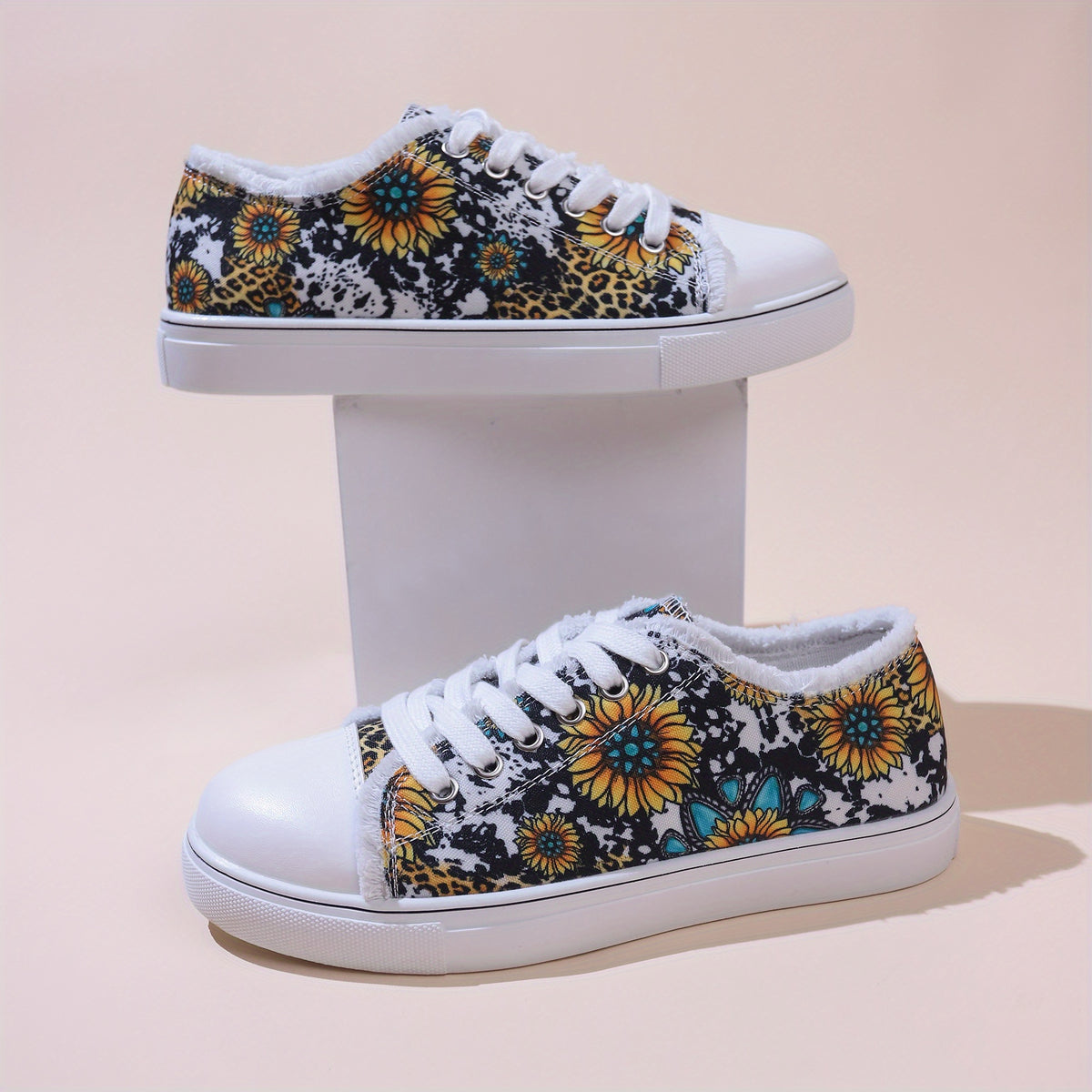 Floral & Leopard Print Lace-Up Low Round Toe Lightweight Flat Shoes