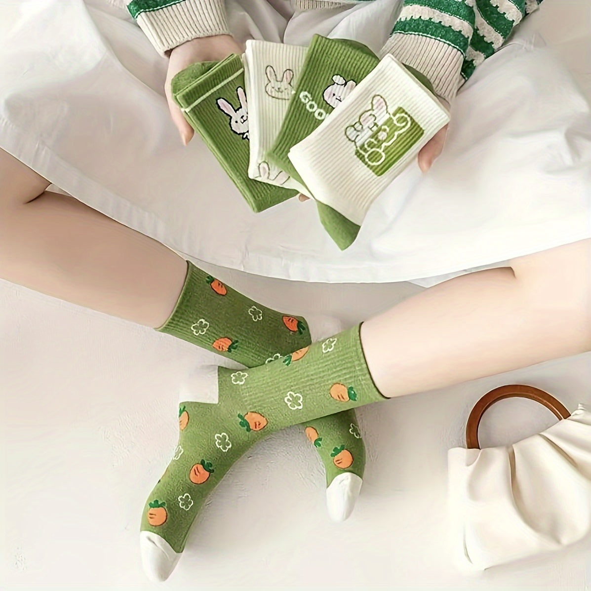 Men's Cartoon Rabbit Crew Socks Breathable Casual Unisex Outdoor All Seasons