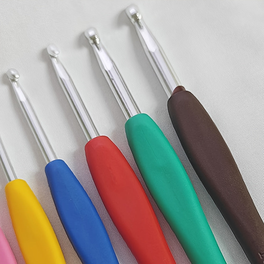 8pcs Colorful Plastic Handle Knitting Needles 2 5 6 0MM Crochet Hooks Set