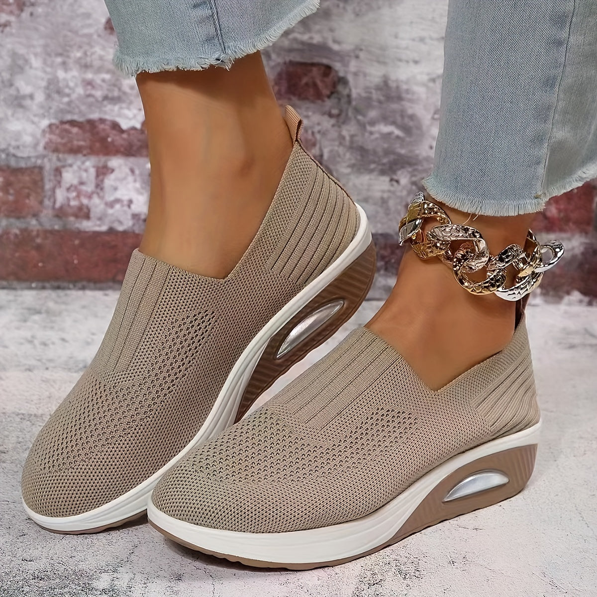 Women's Breathable Slip On Platform Sneakers Lightweight Air Cushion Shoes