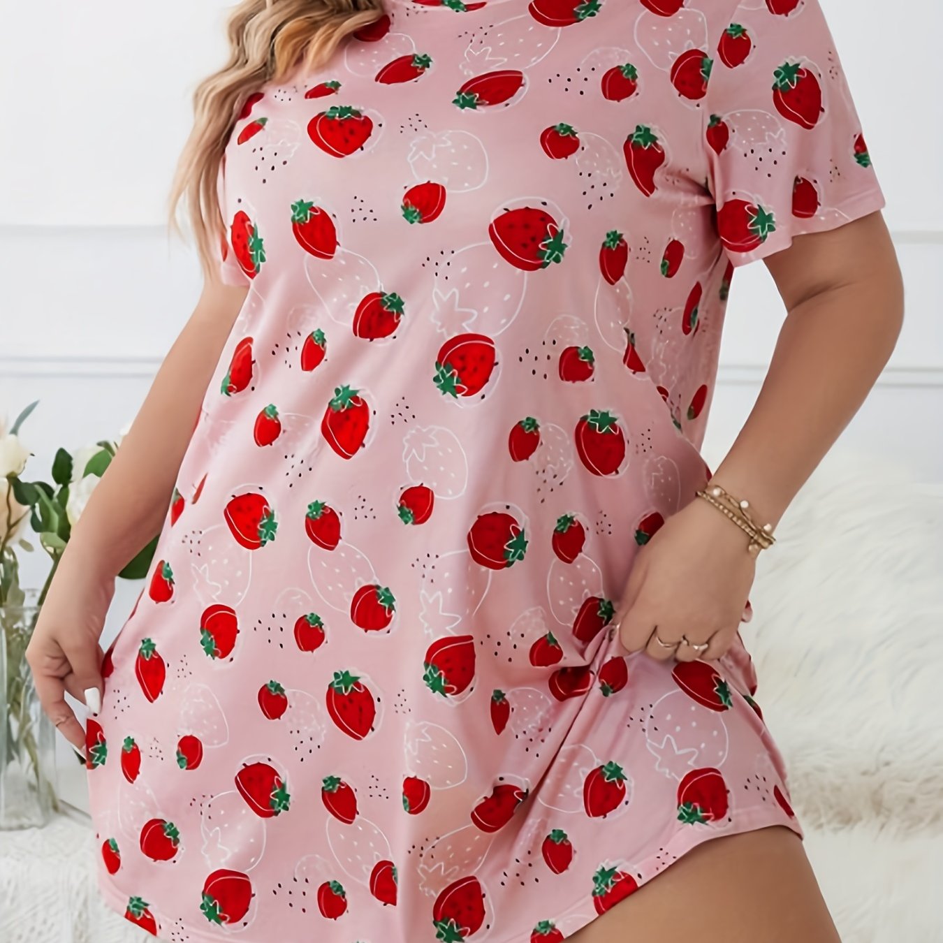  Strawberry Print Short Sleeve Nightdress