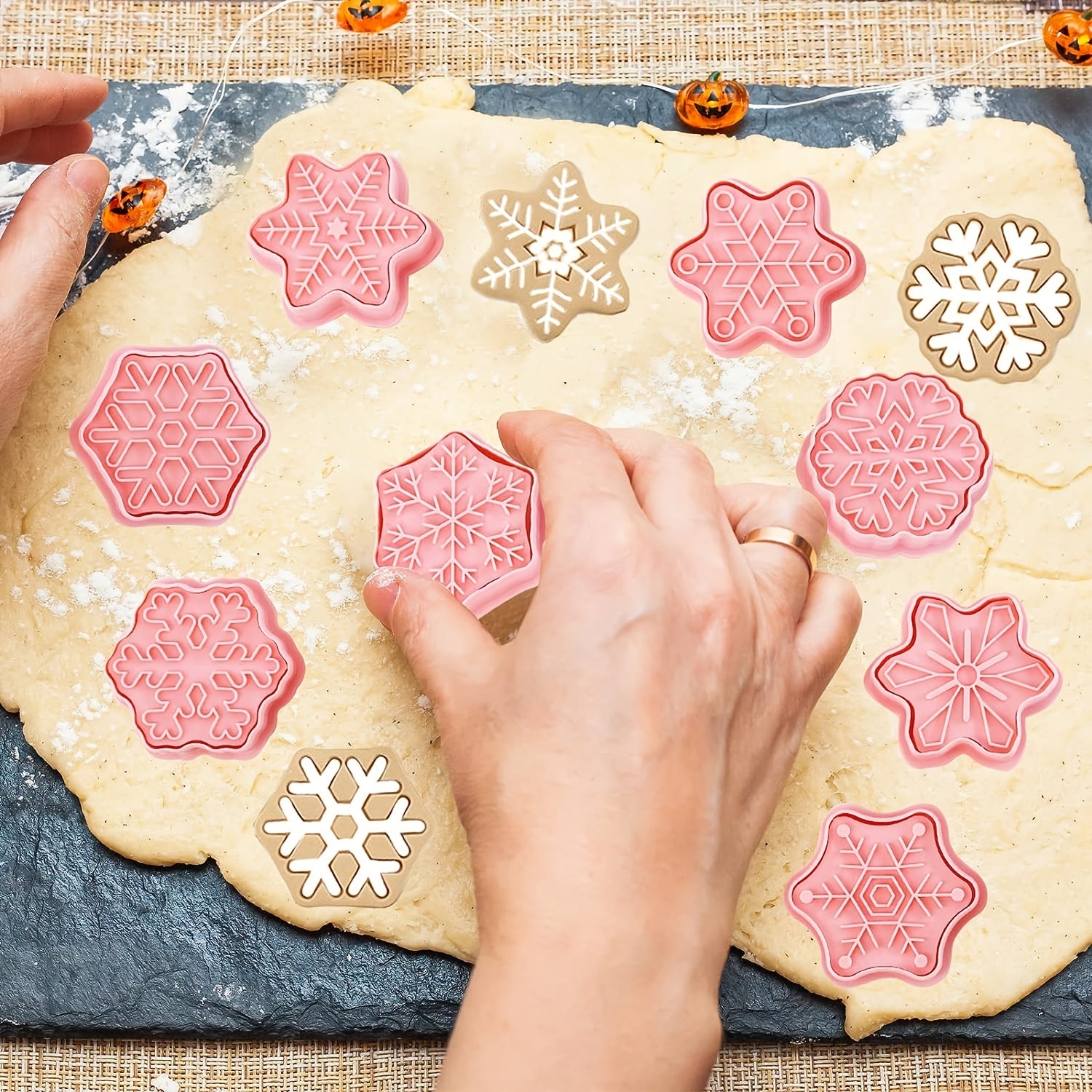 8pcs Christmas Snowflake Cookie Cutters Pastry Cutter Set Baking Tools