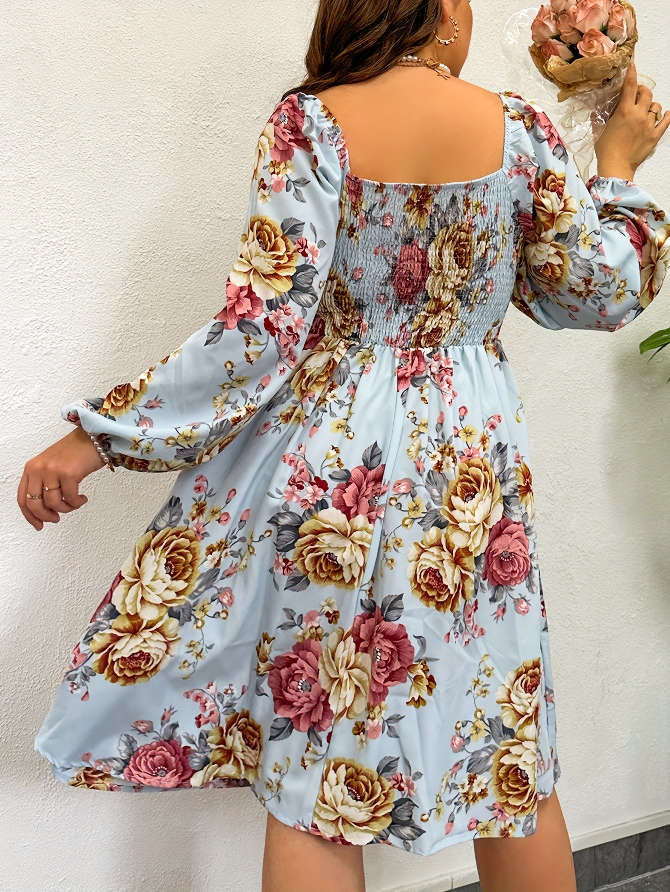  Shirred Floral Print Lantern Sleeve Dress