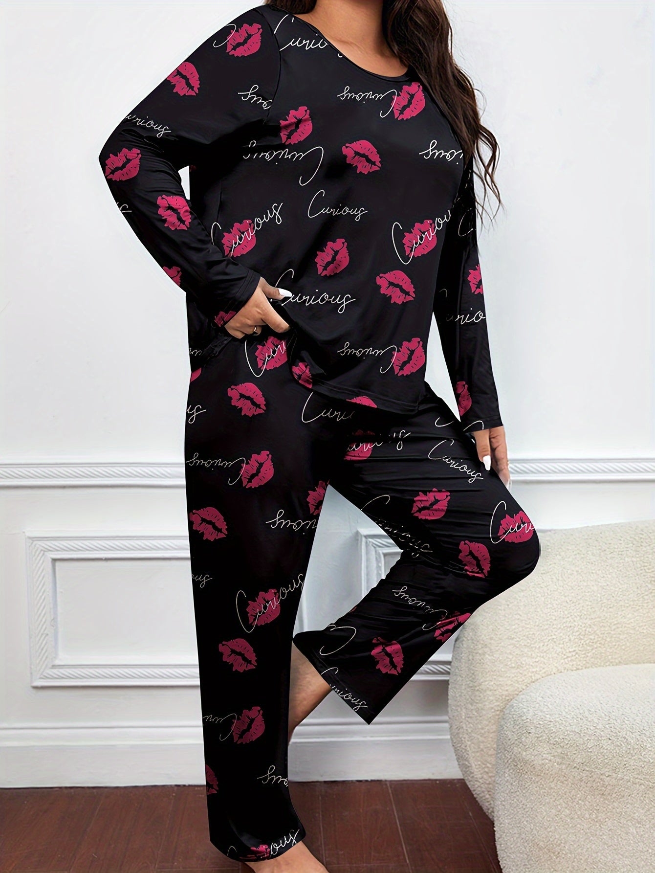  Kiss & Letter Print Pajamas Set Round Neck Long Sleeve