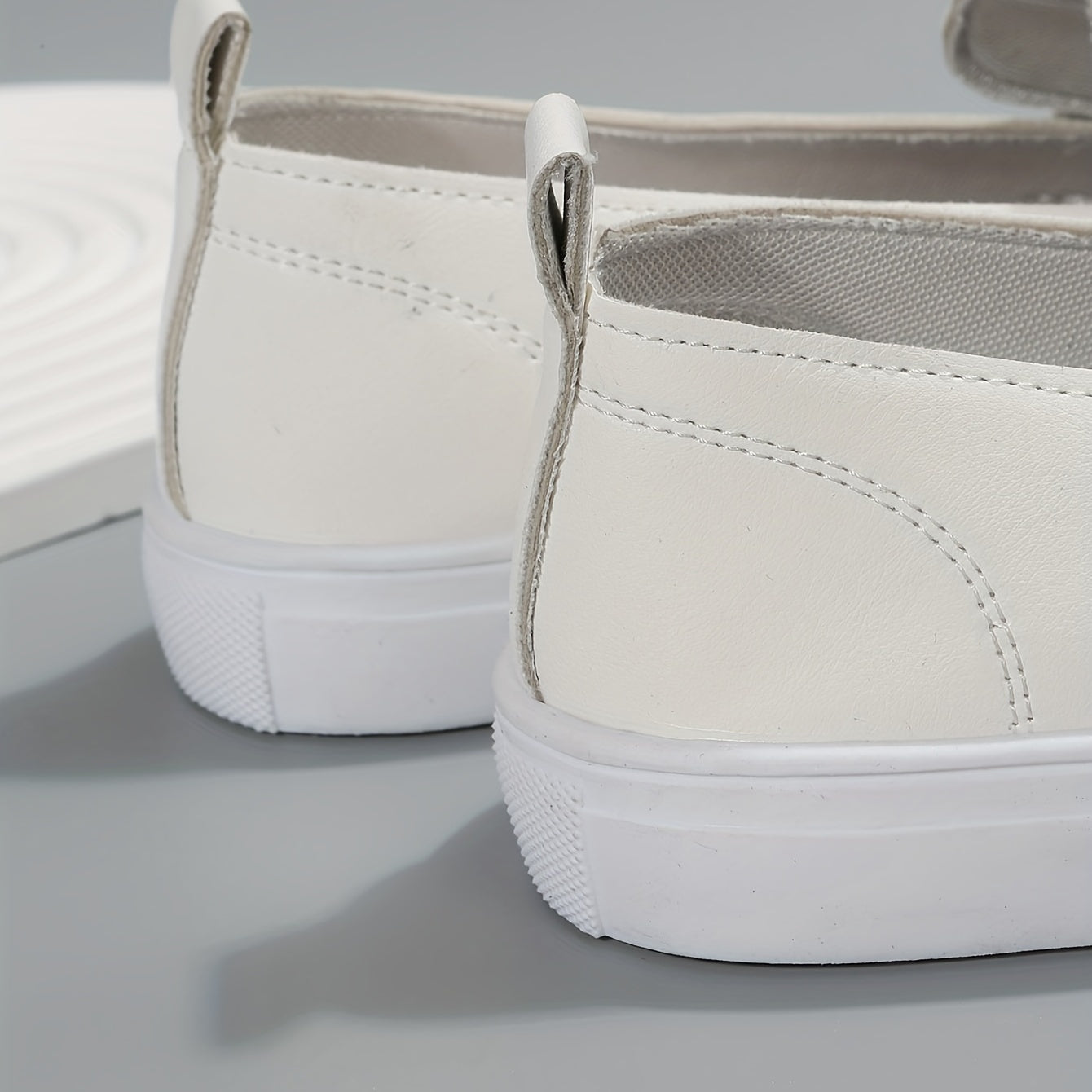 Women's Buckle Decor Flat Slip On Loafers