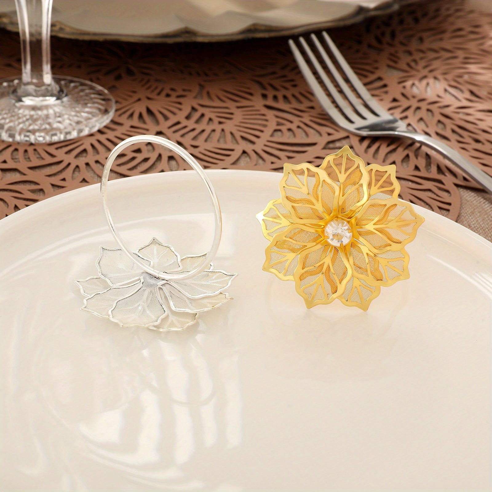6pcs Farmhouse Style Flower Napkin Rings for Table Decoration