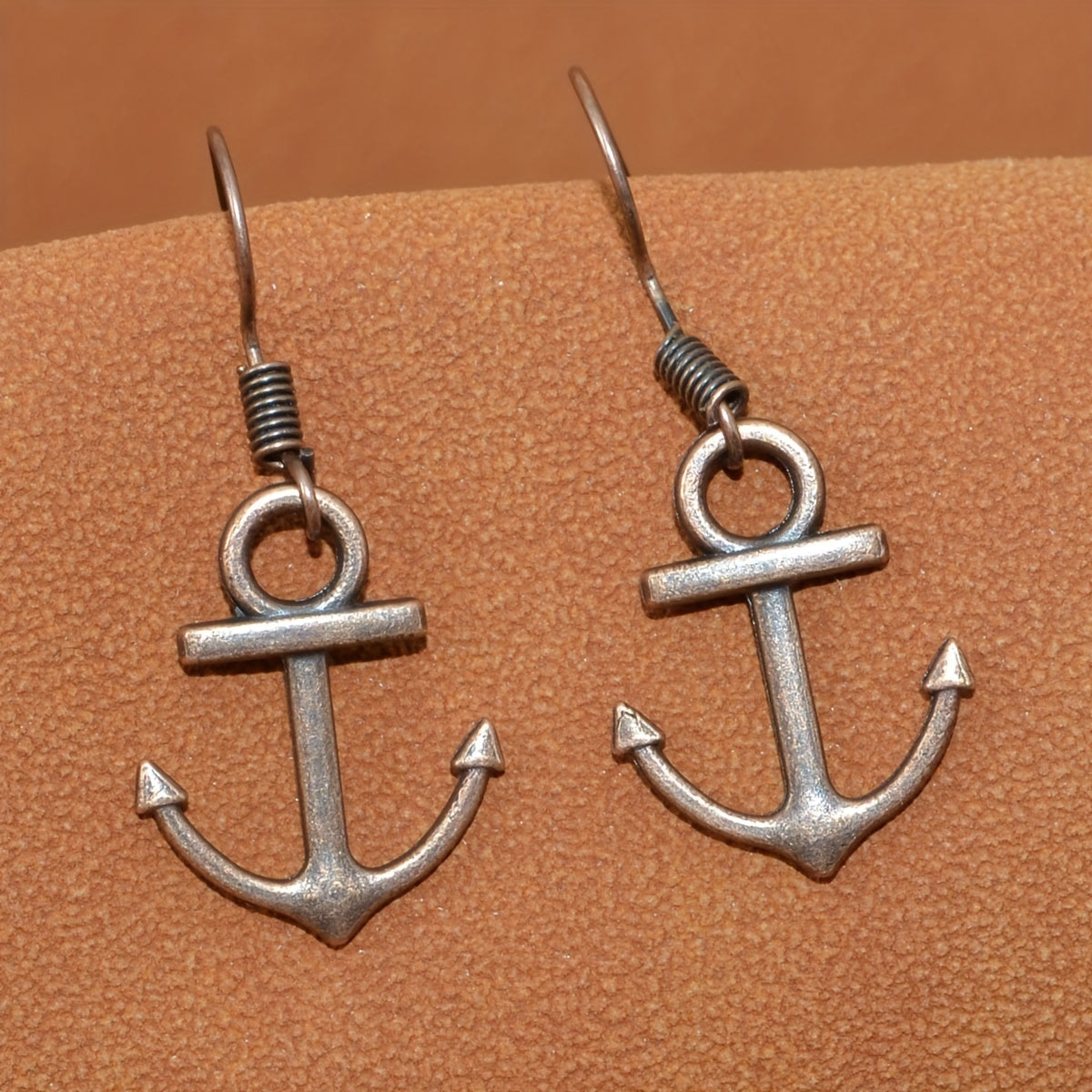 Retro Silvery Anchor Earrings & Fashionable Jewelry for Women