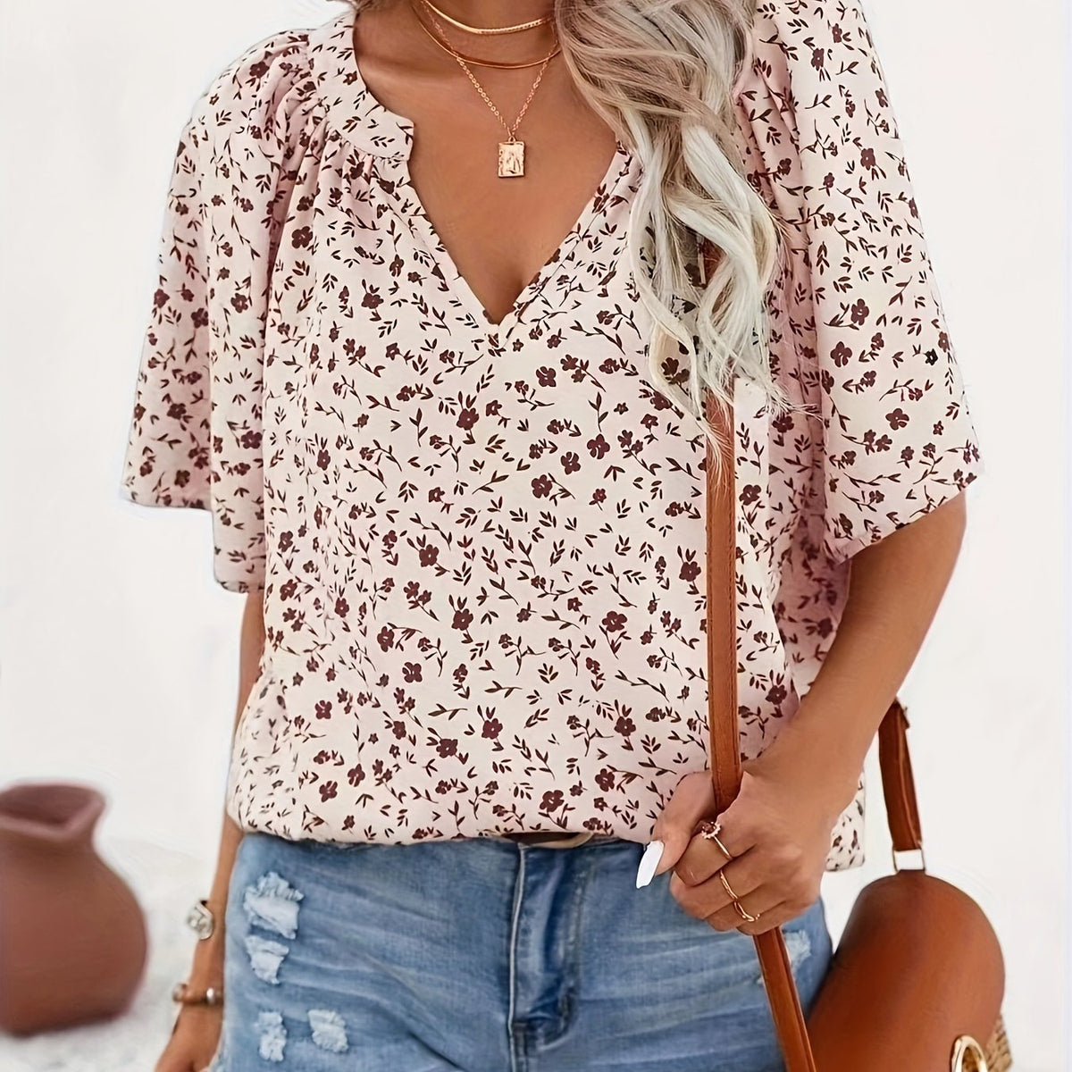  Floral Print Butterfly Sleeve Blouse