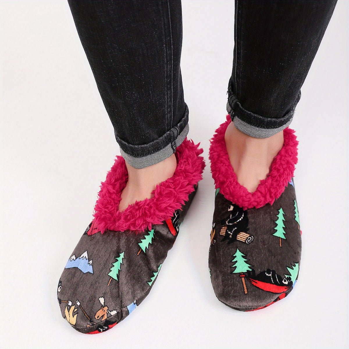 Cozy House Slippers Anti-Skid Slip-on Cartoon Graphic Shoes For Men