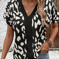  Geometric Print V Neck Short Sleeve Blouse
