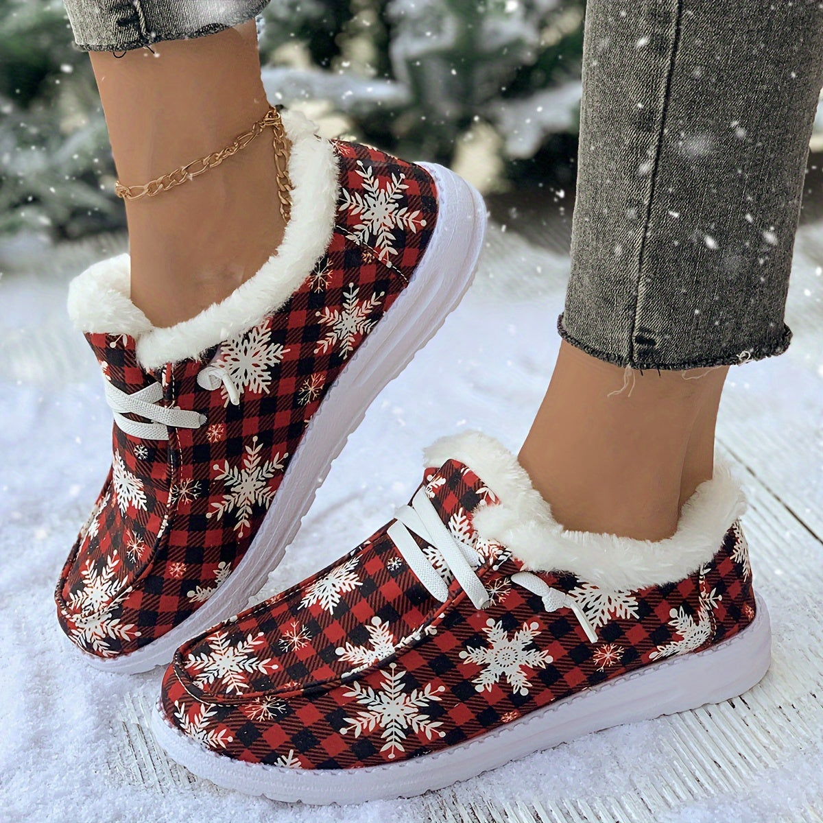 Women's Snow Boots Plaid & Snowflakes Print Warm Lace-up Winter Christmas Boots