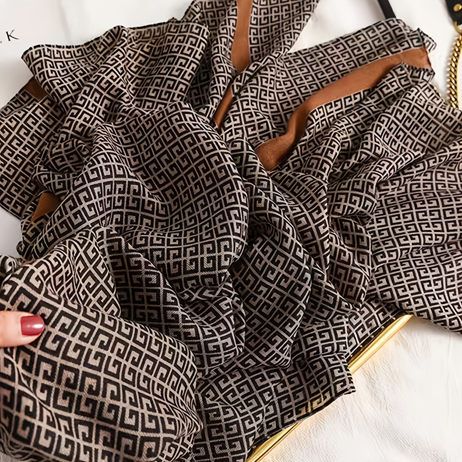 Women's Lightweight Long Shawl Scarf for All Seasons