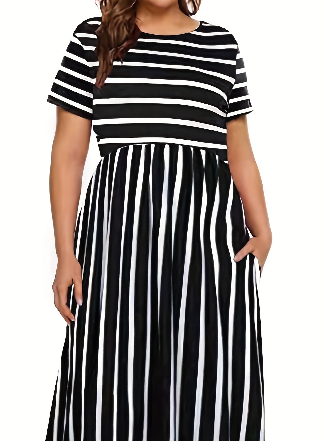  Stripe Print Short Sleeve Round Neck Maxi Dress