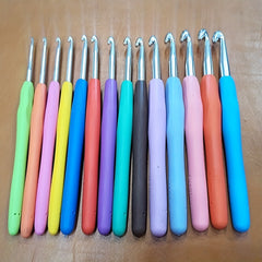 1pc 2mm-10mm Crochet Hook Set Aluminum with Silicone Handle