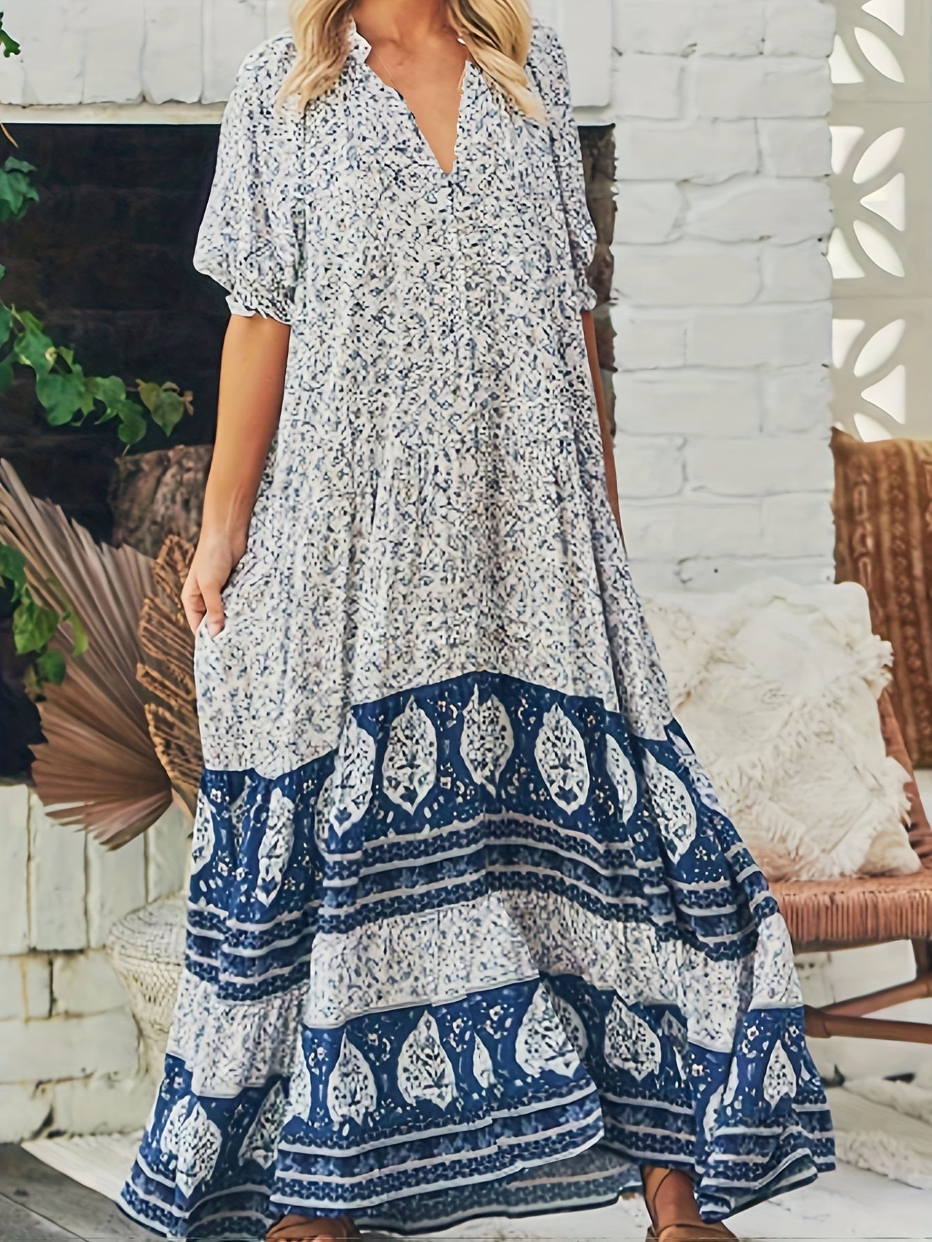  Ditsy Print Puff Sleeve Maxi Dress