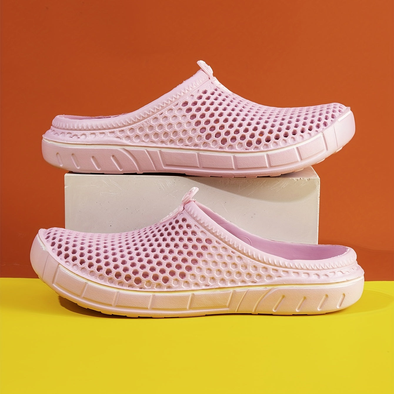 Women's Solid Clogs Closed Toe Thick Sole Slippers