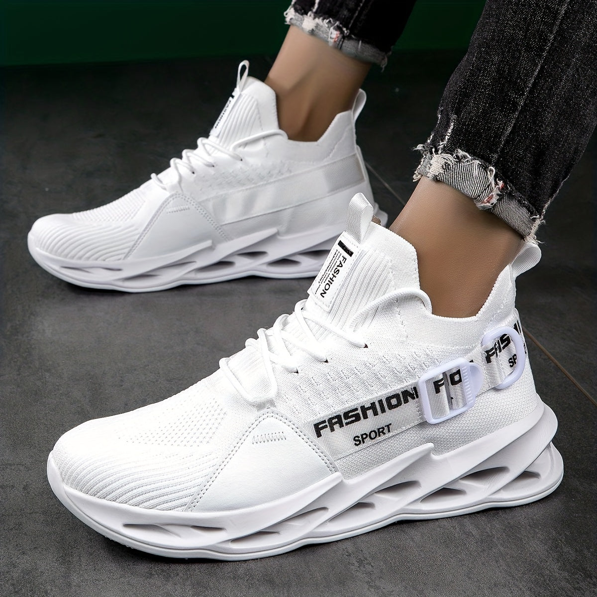 Women's Breathable Tennis Sports Shoes Lightweight Travel Shoes