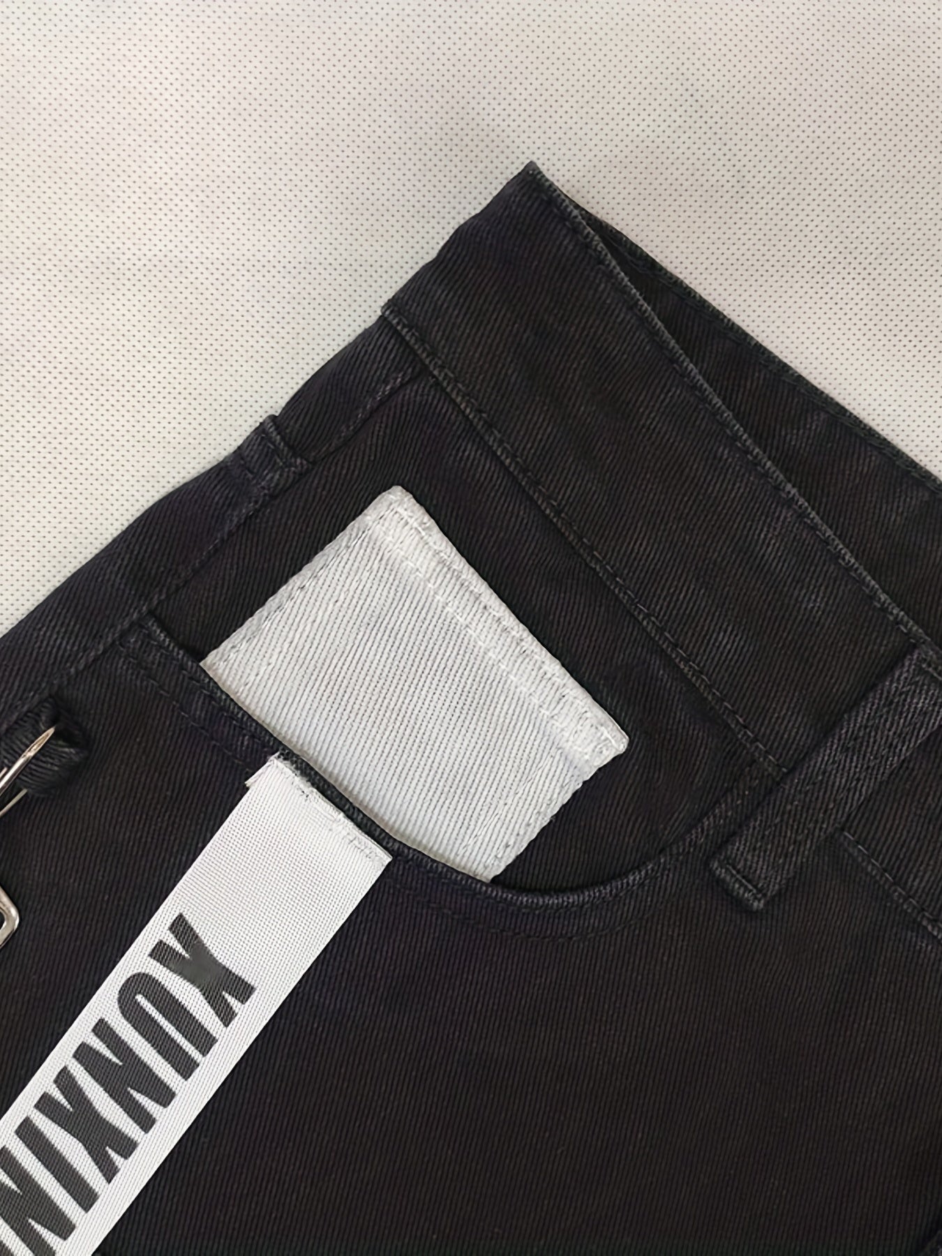 Men's Classic Straight Leg Jeans in Dark Blue Wash