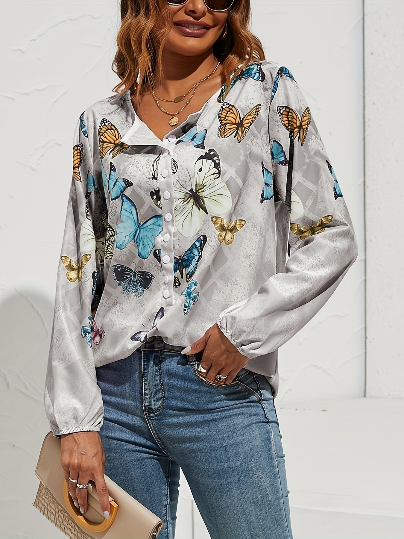  Butterfly Print Round Neck Top