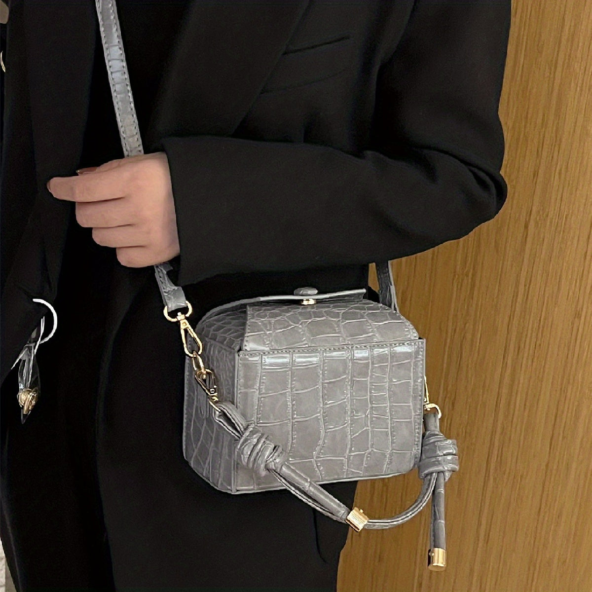 Crocodile Embossed Box Handbag Crossbody Bag