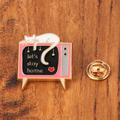 Creative Kitten TV Brooch Enamel Pin Anti-Exposure Waist Backpack Accessory