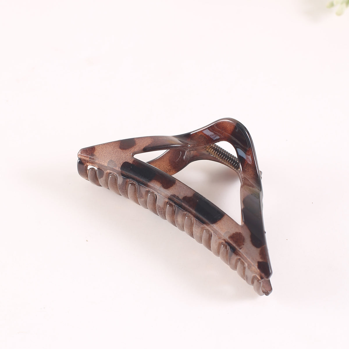 Triangle Vintage Hollow Hair Claw Resin Shark Claw Large Hair Accessories