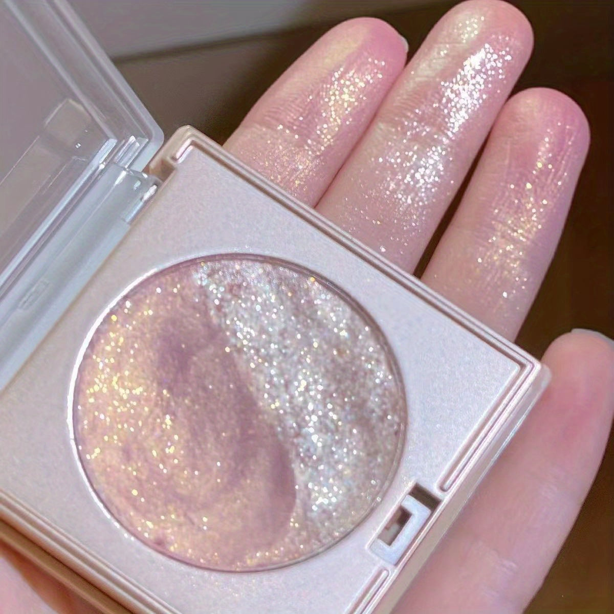 Lustrous Fairy Highlighting Blush & Eyeshadow Powder Dewy Finish