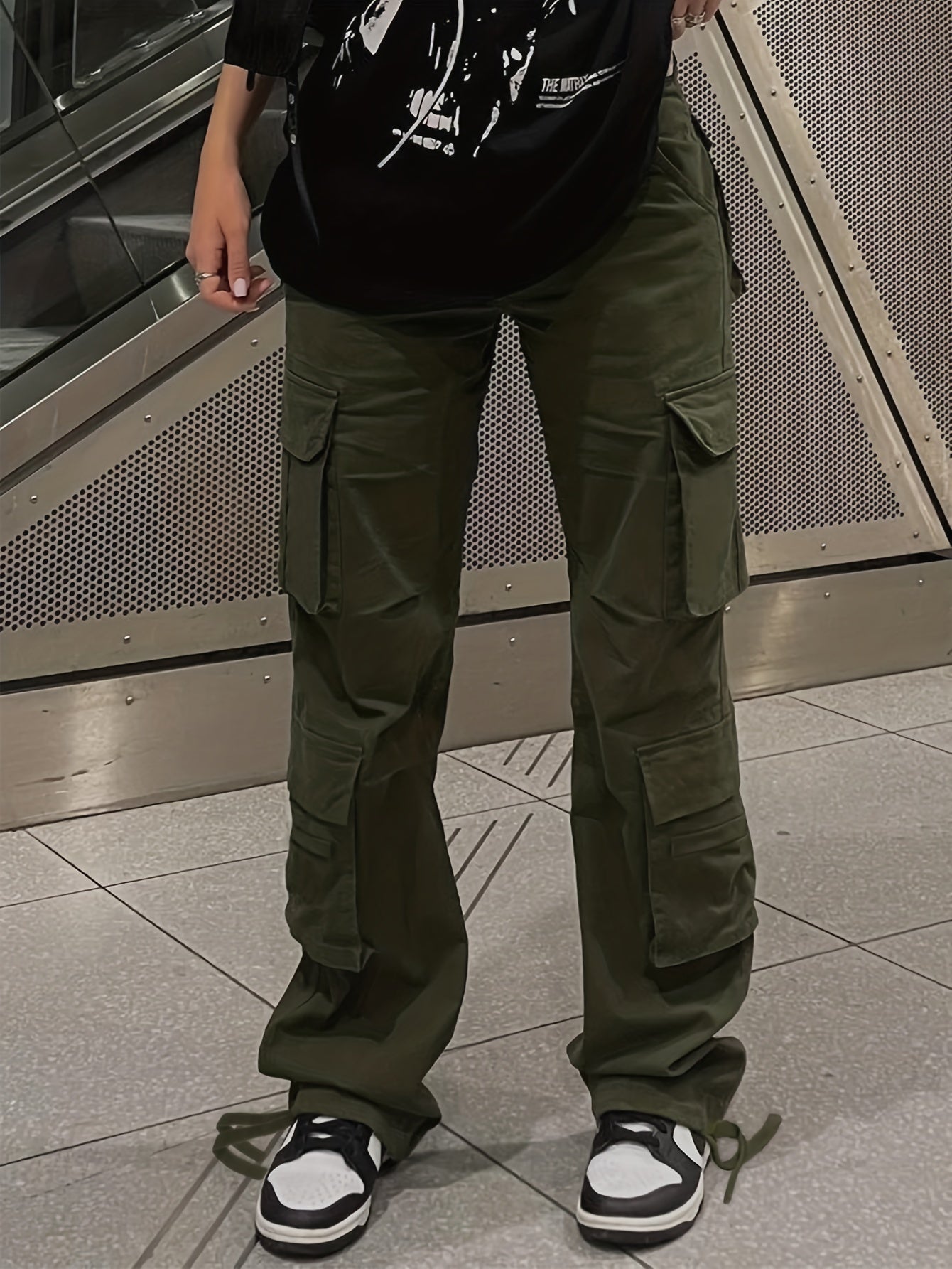  High Rise Straight Leg Cargo Trousers