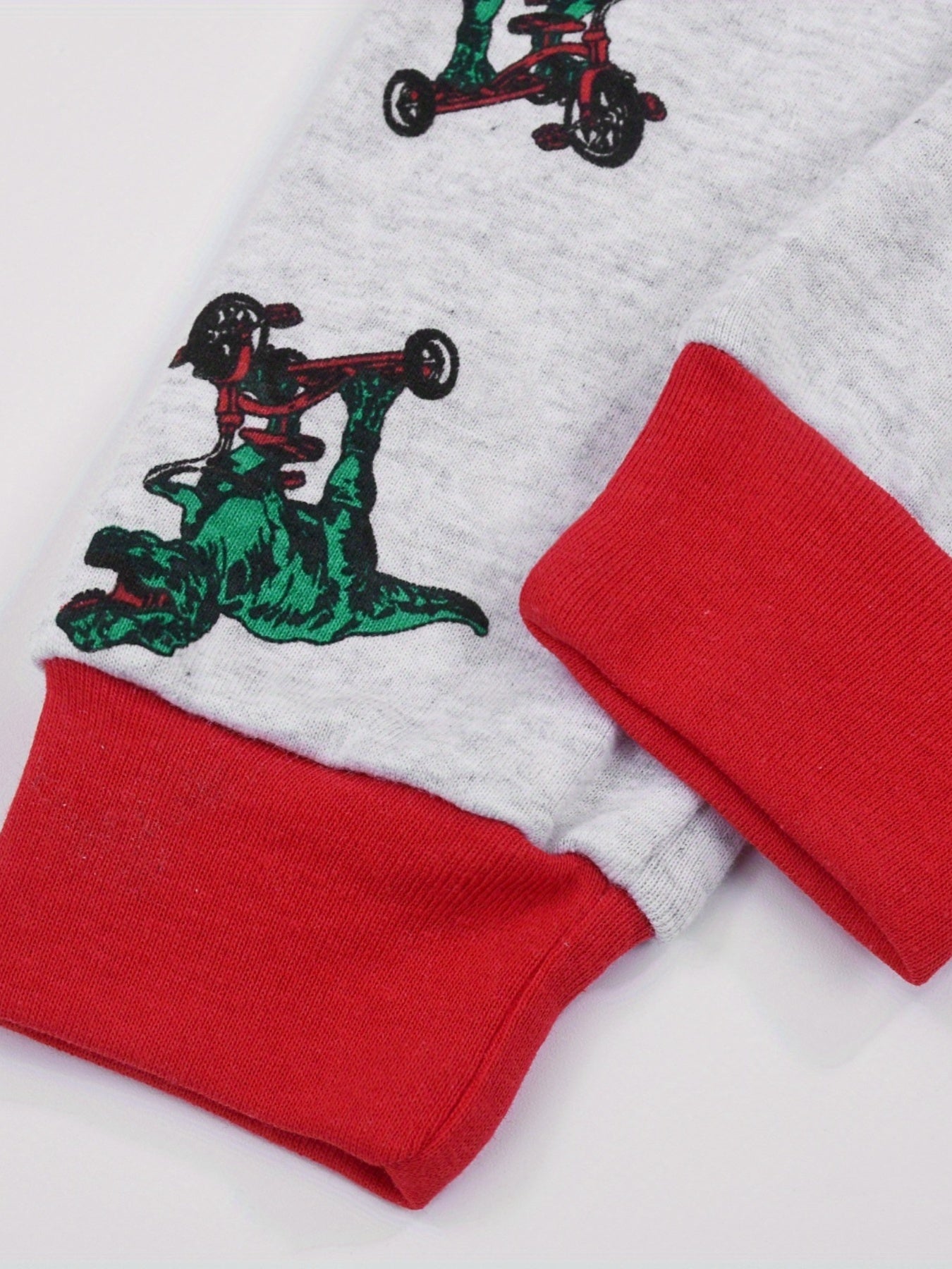 2pc Dinosaur Graphic Print Long Sleeve T shirt & Pants Pajama Set for Boys