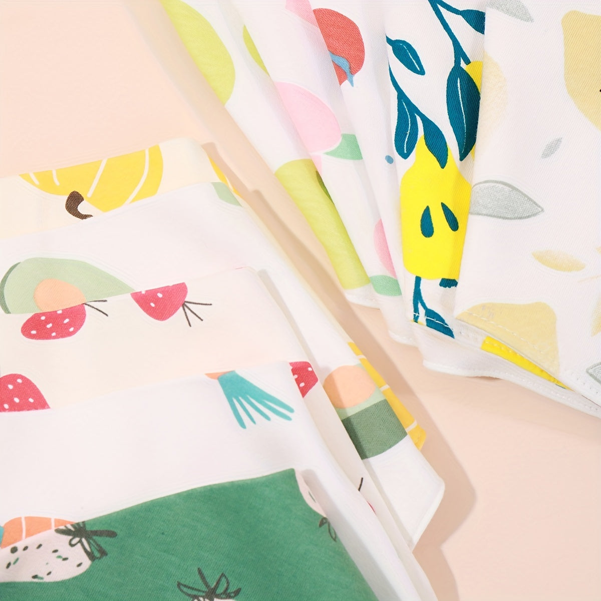 Baby Triangle Fabric Bibs Cartoon Baby Bibs Girls& Boys Feeding Bibs