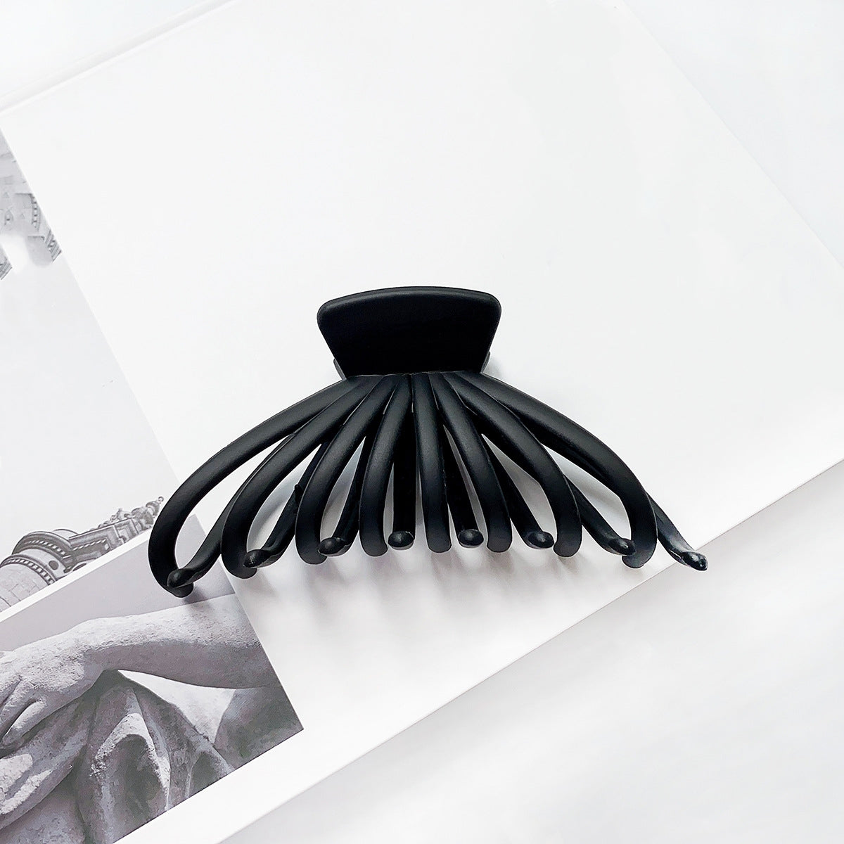 Large Hair Claw Ladies Hair Claw Shark Claw Plastic Hair Clip Hair Accessory