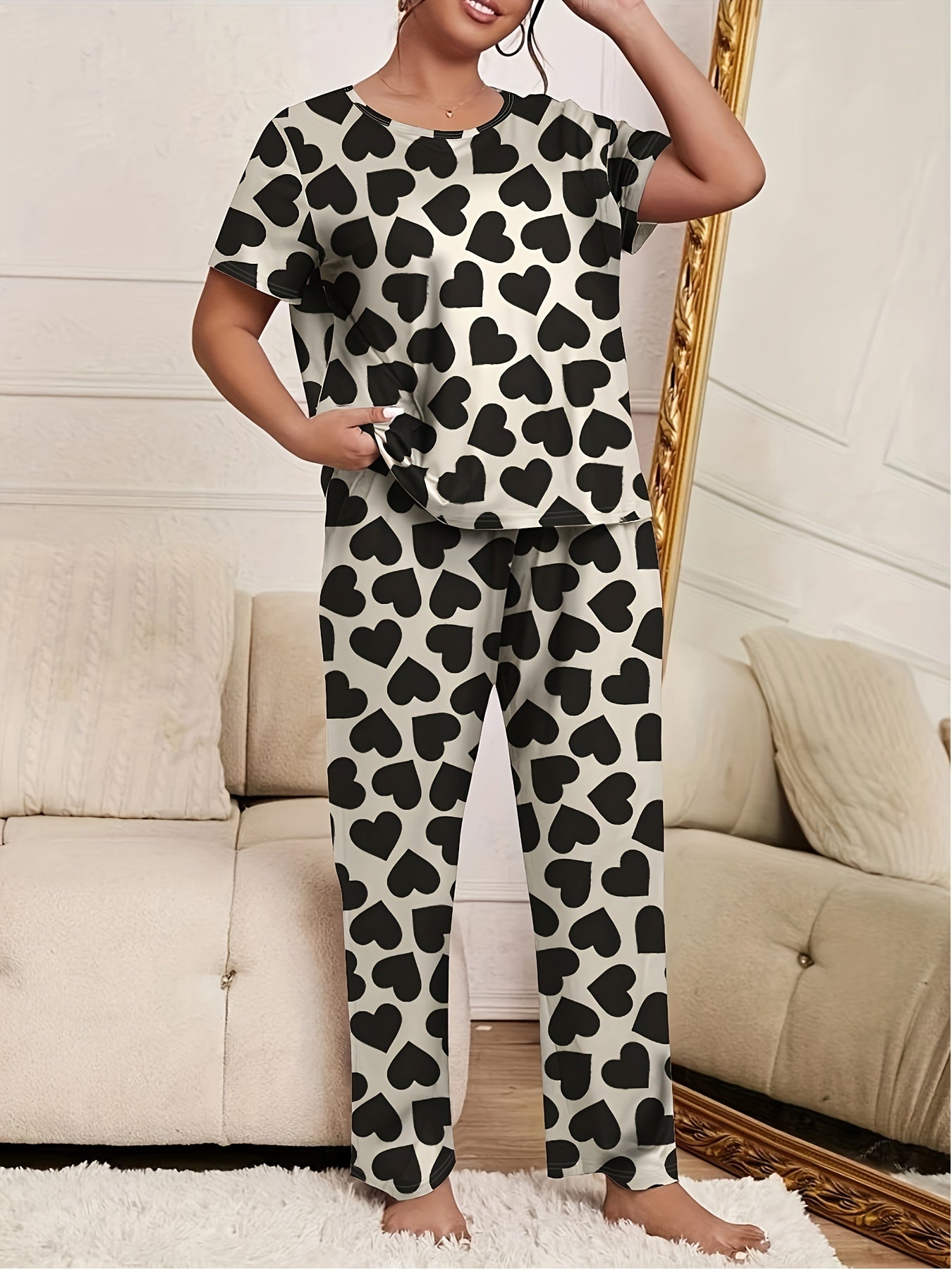  Heart Print Pajama Set Short Sleeve Round Neck Top & Pants
