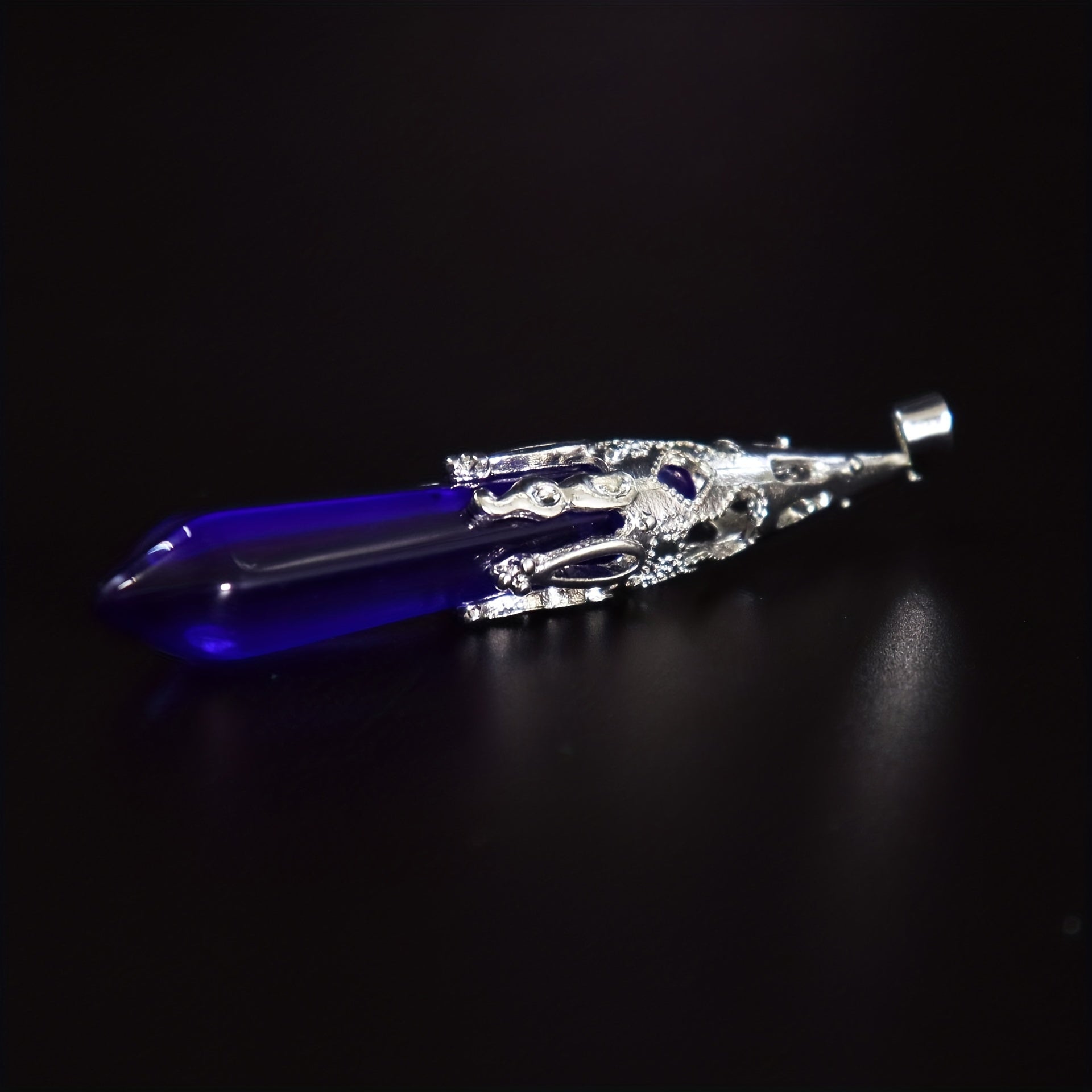 Natural Stone Quartz Gemstone Crystal Pendant for Chakra Balancing & Healing