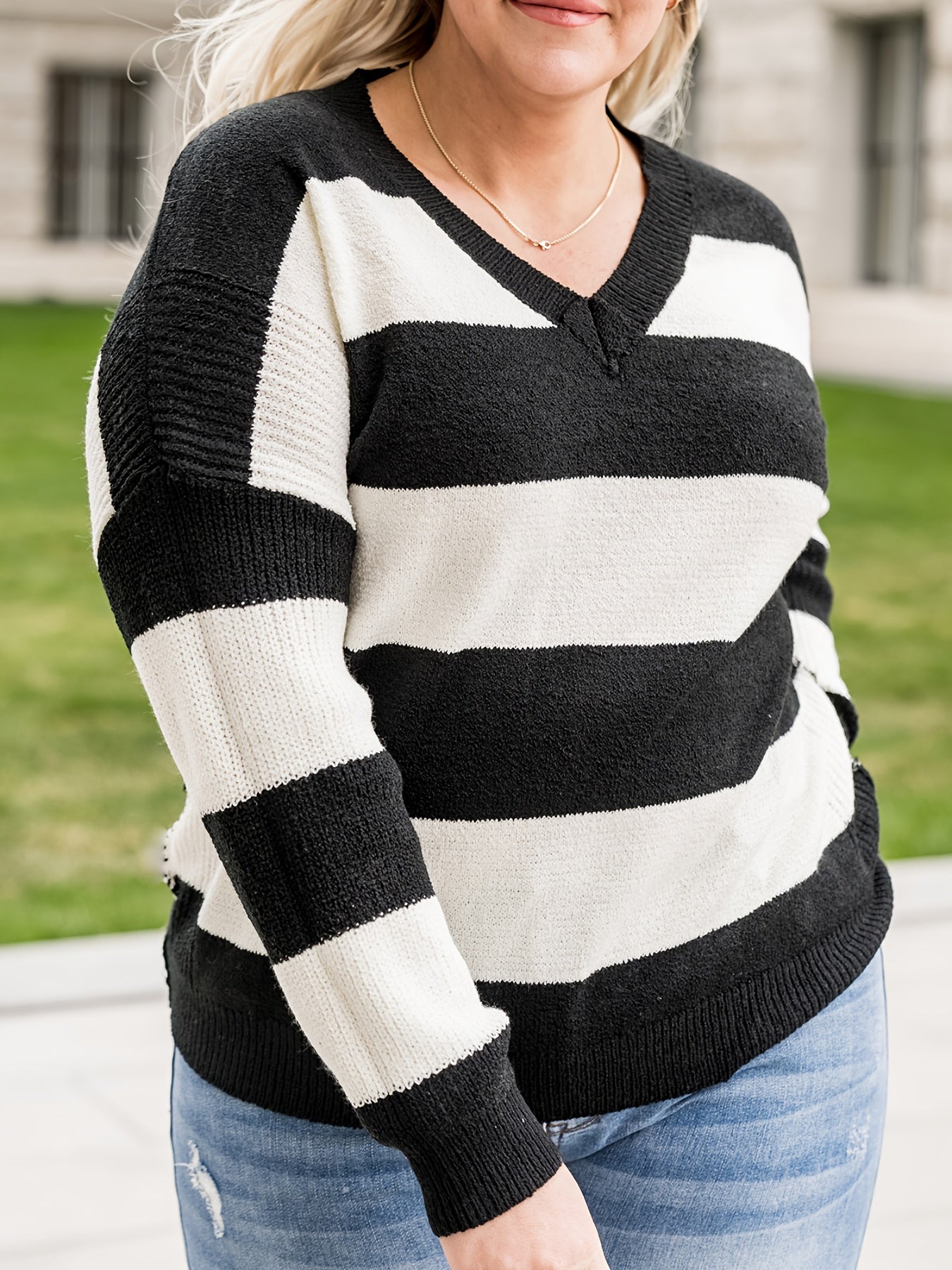  Colorblock V Neck Sweater Loose Fit