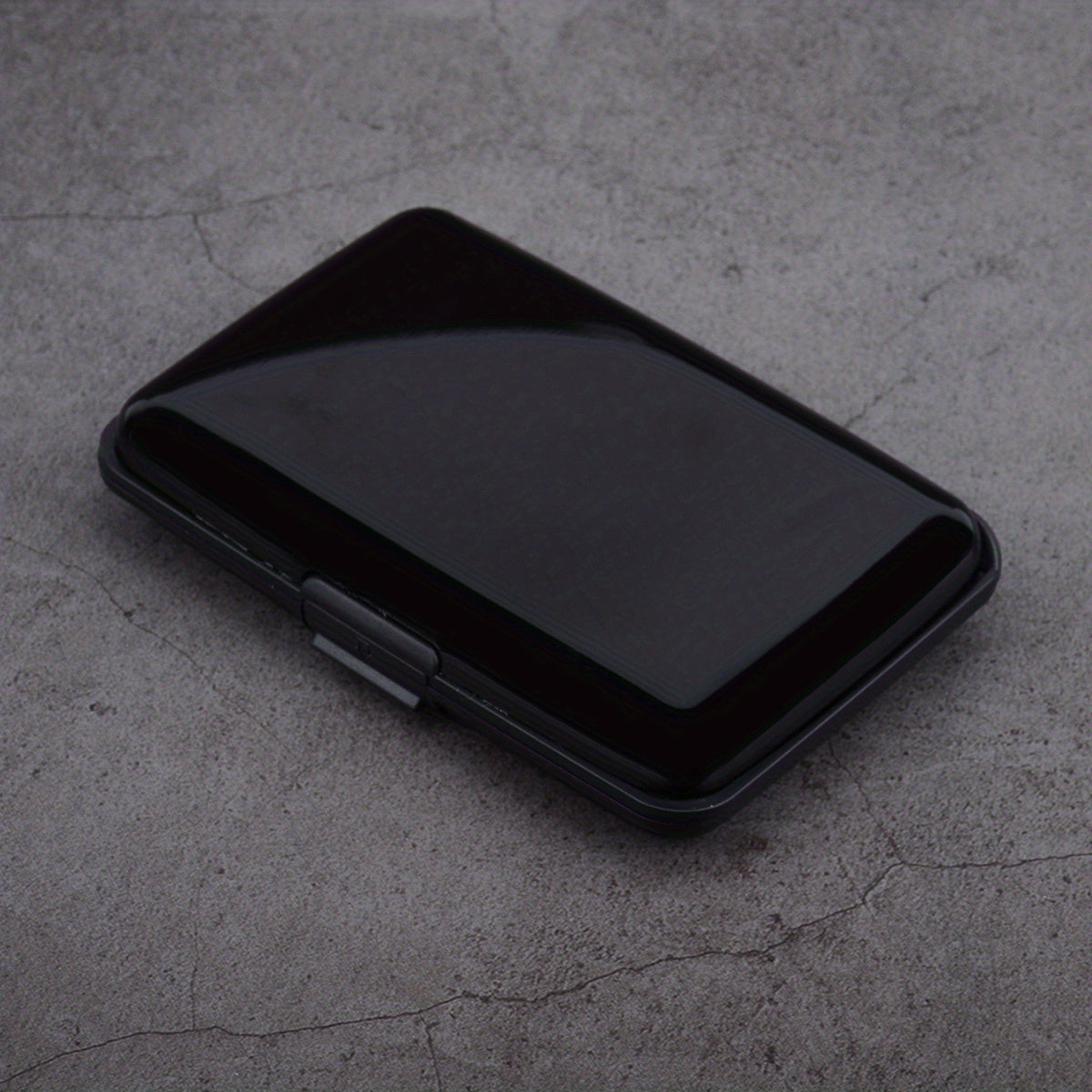Stylish Aluminum Card Holder for Secure Credit Card Protection