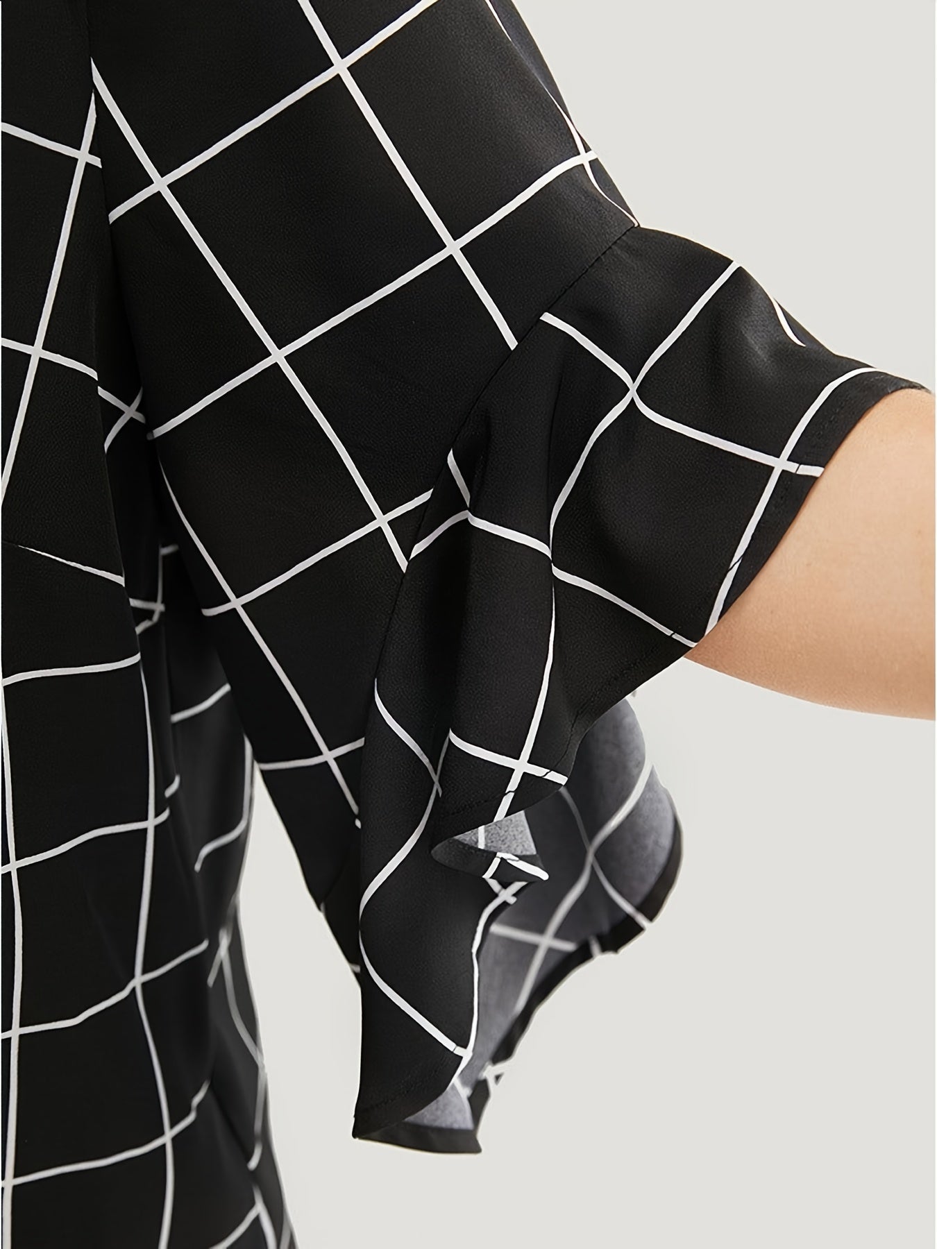  Grid Print Bell Sleeve Blouse