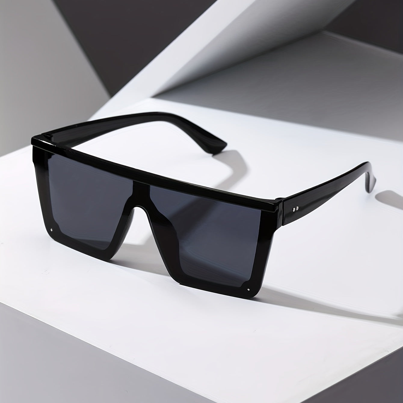 Square Frame Sunglasses UV400 Rivet Decor Minimalist Outdoor Eyewear