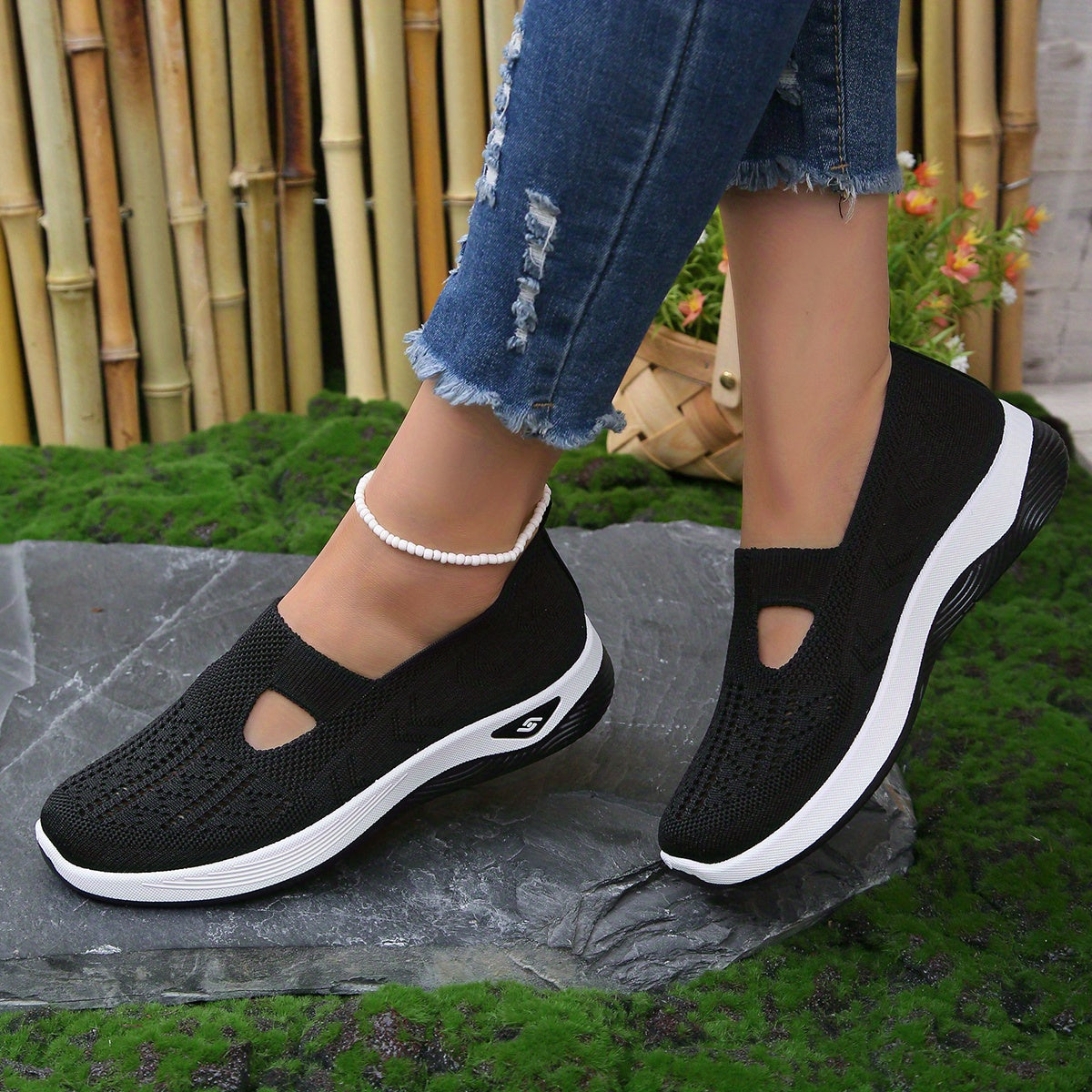 Women's Knit Sports Shoes Comfortable Slip On Walking Shoes