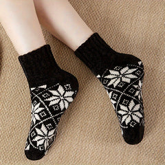 Geometric Print Mid Tube Socks Women's Stockings