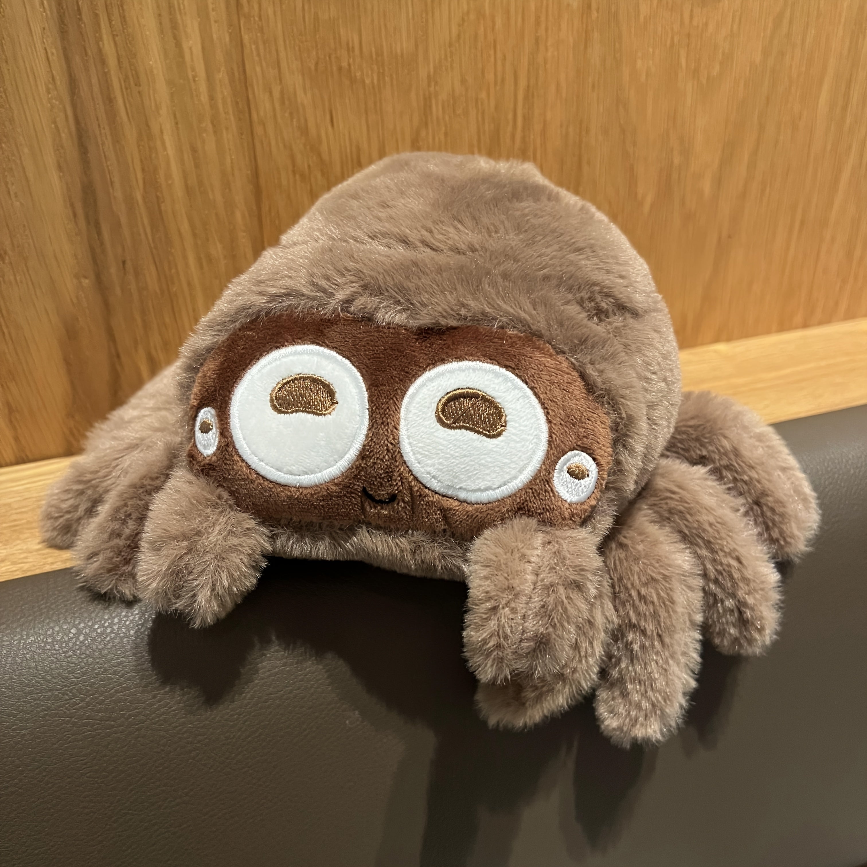 Lifelike Spider Plush Toy for Halloween in Pink, Brown, Grey