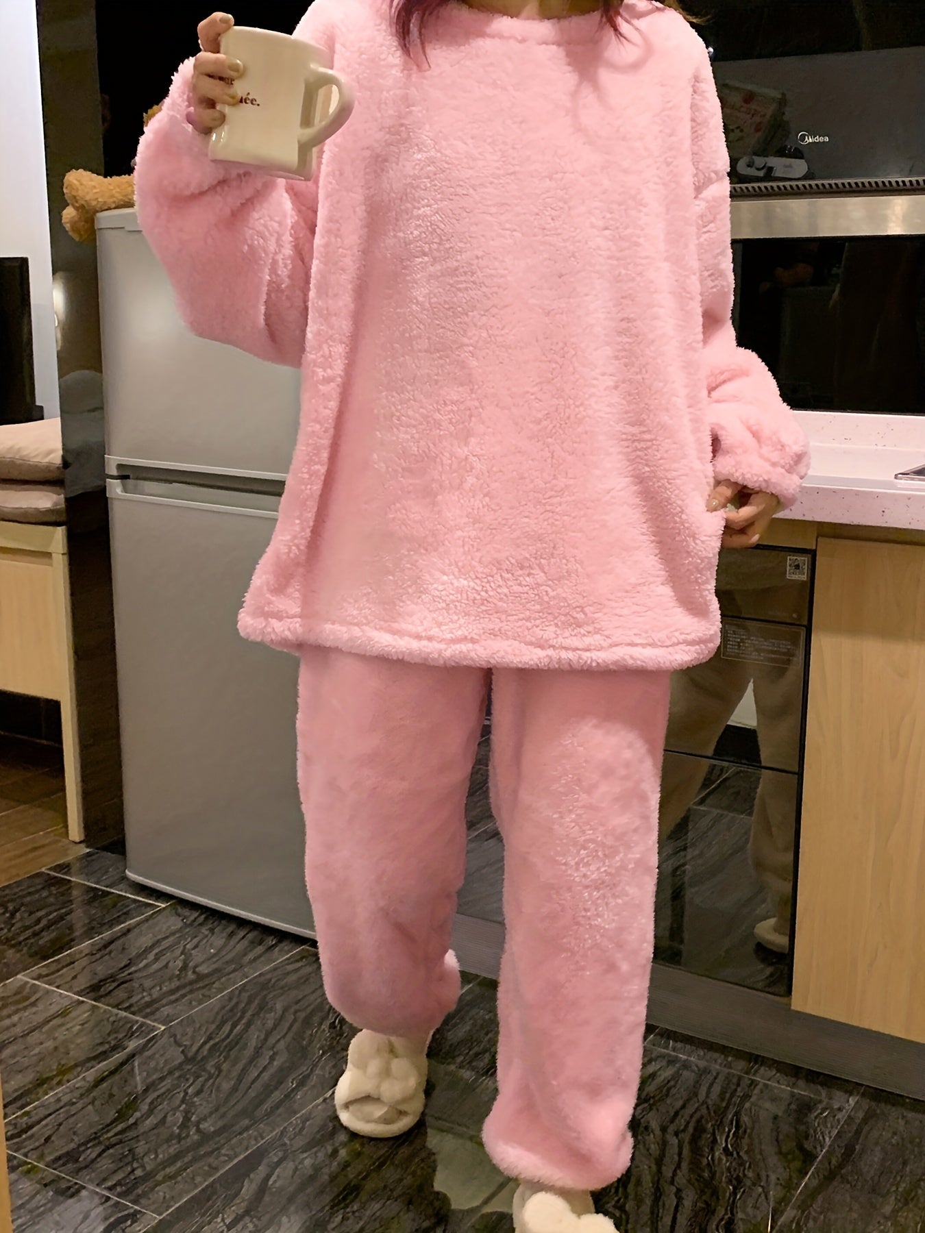Plush Pajamas Set Crew Neck Top & Fluffy Waistband Pants
