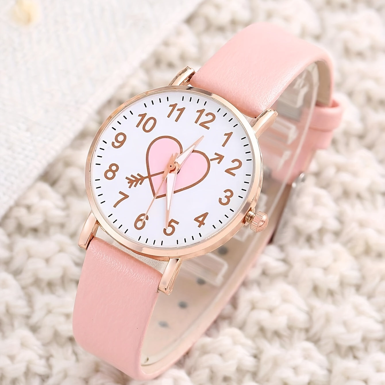 Polyurethane PU Sweet Round Strap Quartz Watch Dial & Heart Decoration