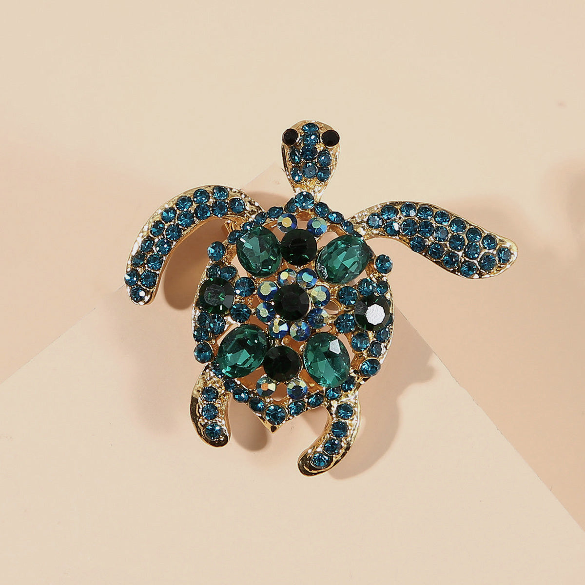 Fashionable Male Turtle Brooch