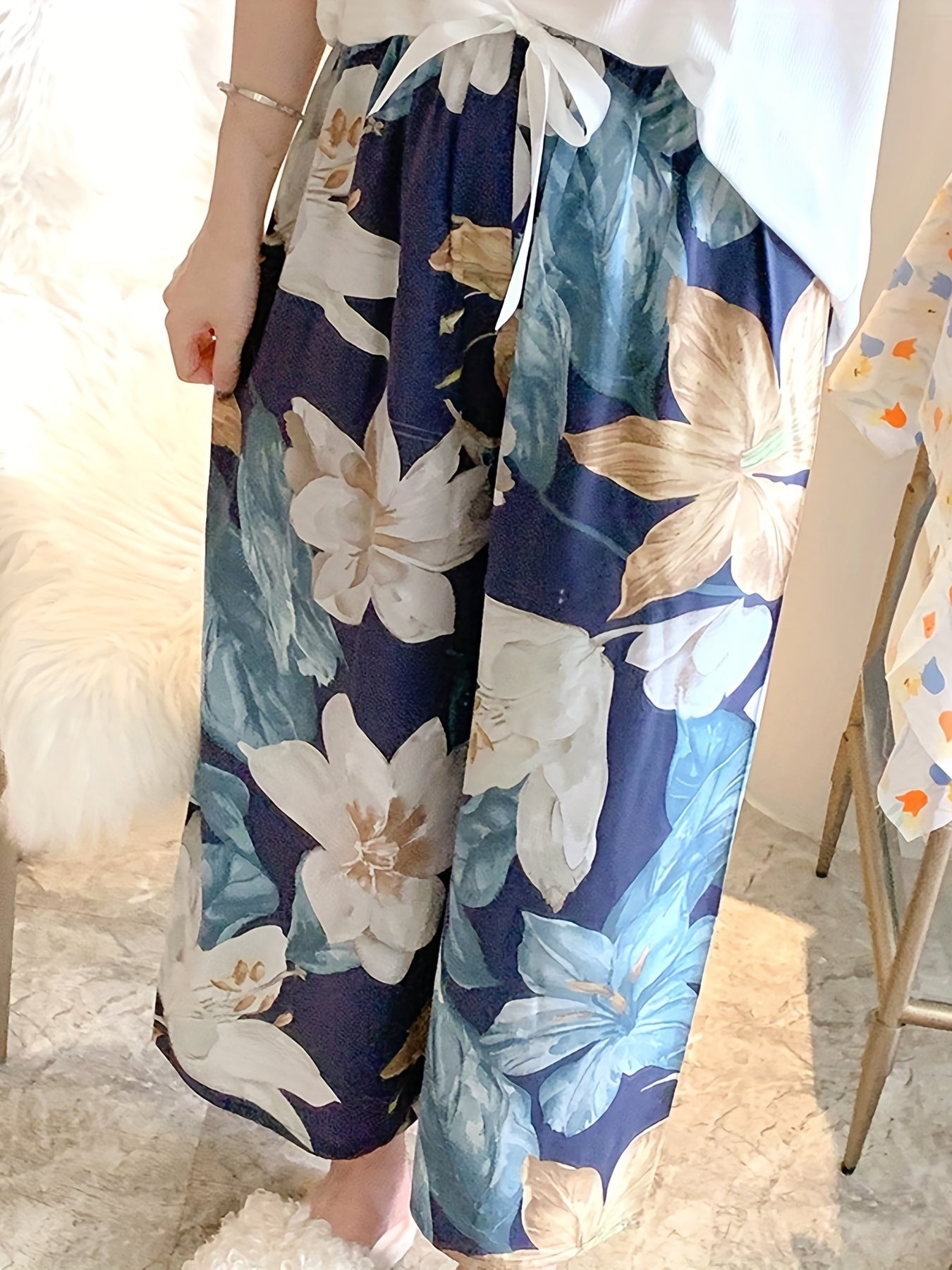 Floral Print Wide Leg Pants