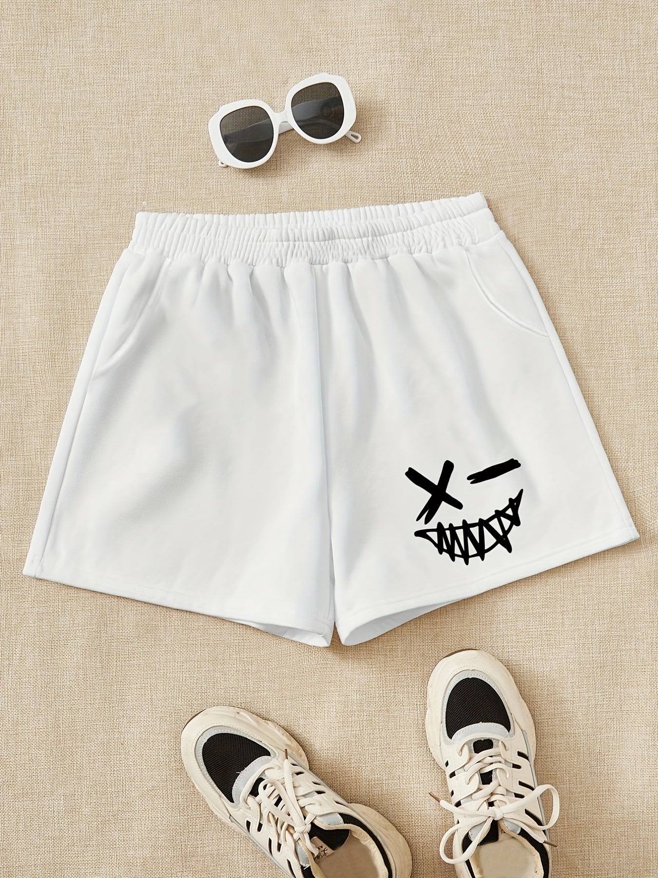 Girls Winking Smile Print Sweat Shorts Elastic Waist Casual Sports Clothes