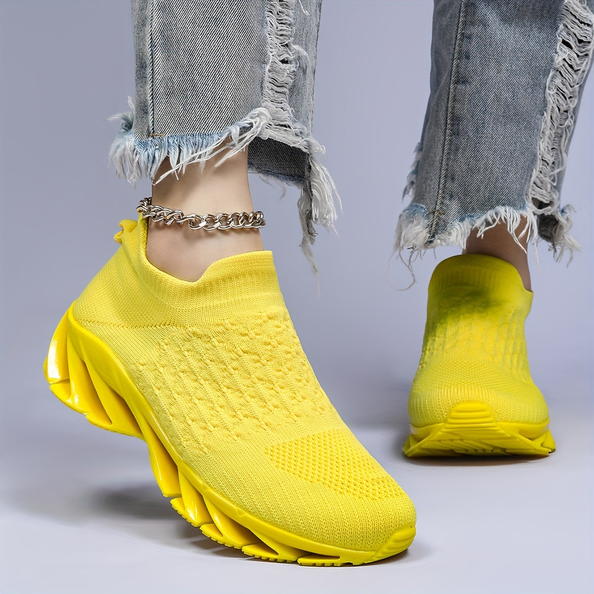 Women's Mesh Slip-On Athletic Running Shoes Solid Blade Style