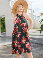  Halter Neck Floral Print Pleated Dress
