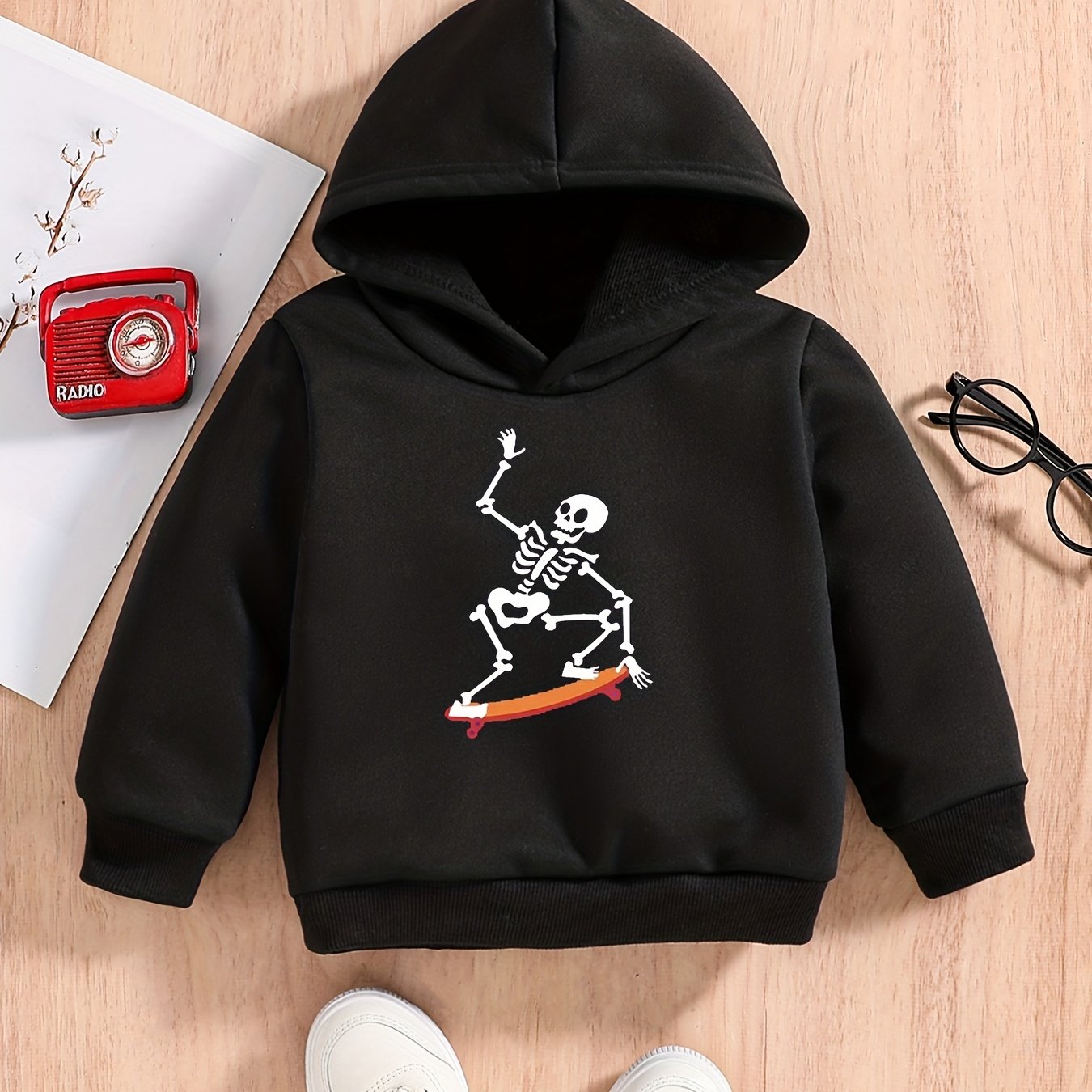 Skull & Skateboarding Graphic Hoodie Pullover